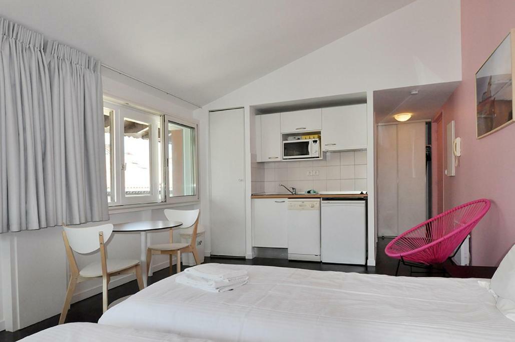 Temporesidence Chateauneuf Μπαγιόν Εξωτερικό φωτογραφία